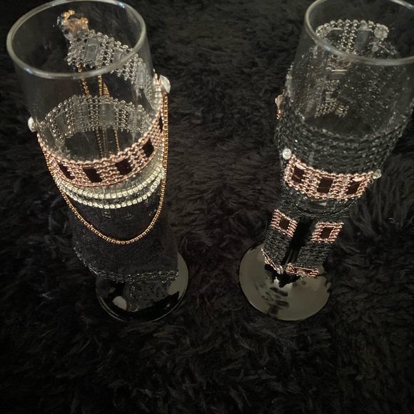 Black and Rose Gold Bling Wine Glass Set, His and Hers Elegant Wine Glasses - Picture 5 of 17